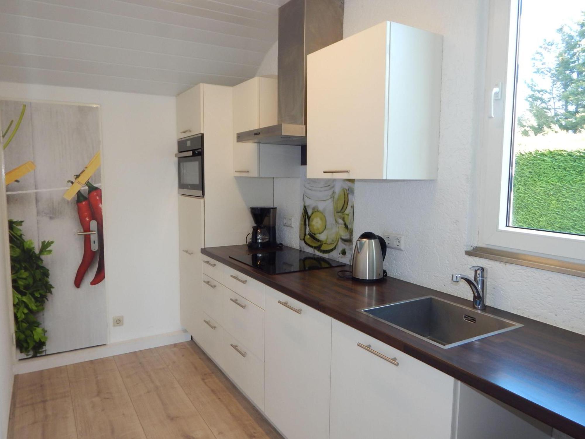 Wunderschoenes-Freistehendes-Ferienhaus-An-Der-See-Sauna-Strand-Yachthafen-Wlan Брёйниссе Экстерьер фото