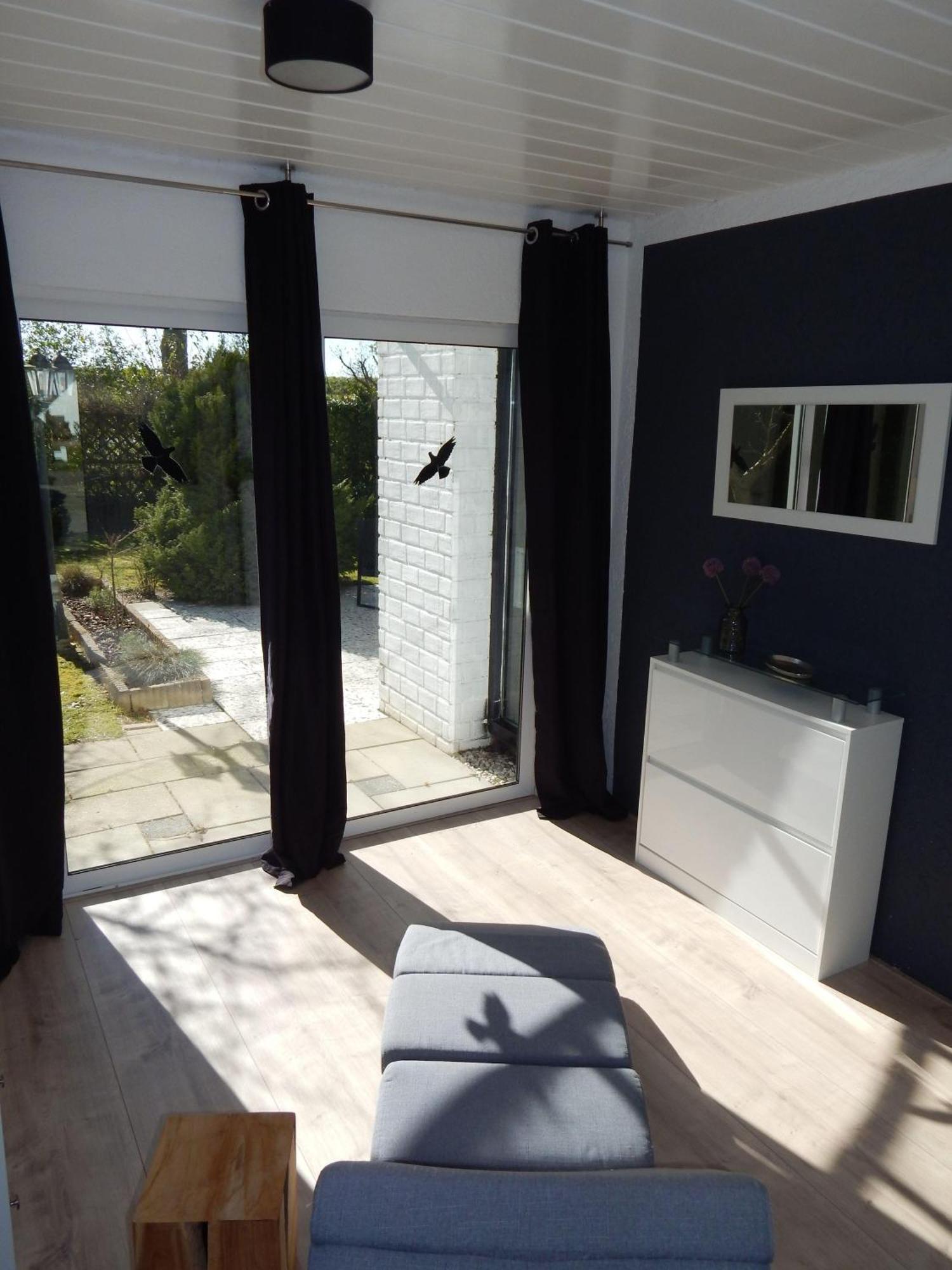 Wunderschoenes-Freistehendes-Ferienhaus-An-Der-See-Sauna-Strand-Yachthafen-Wlan Брёйниссе Экстерьер фото